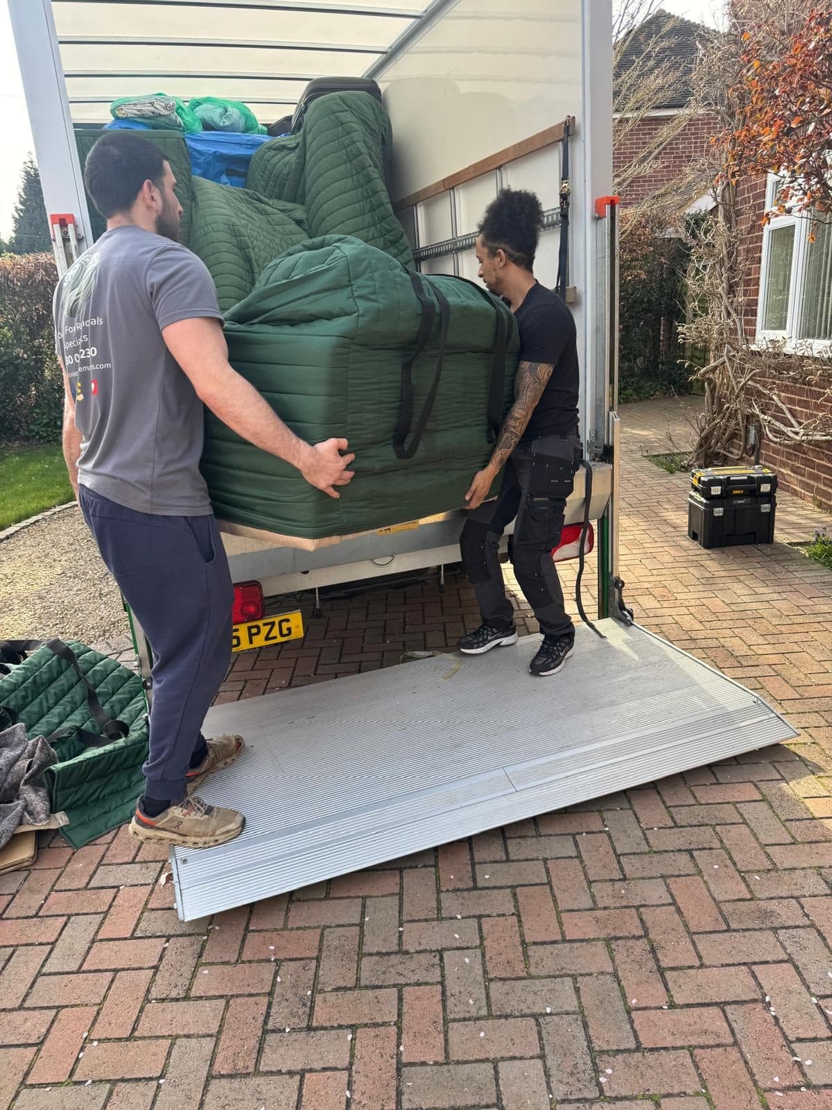 Removals & storage work in Farnham by Lion & Fox Removals — photo 3