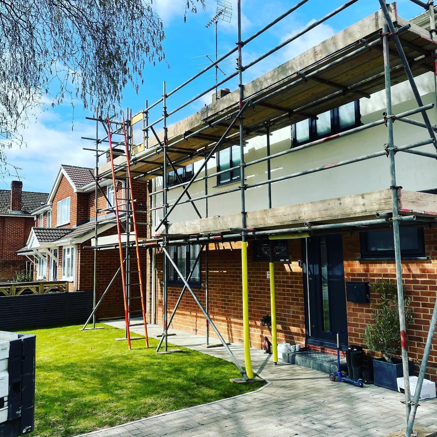 Roofing Scaffolding & Edge Protection by Aspect Scaffolding